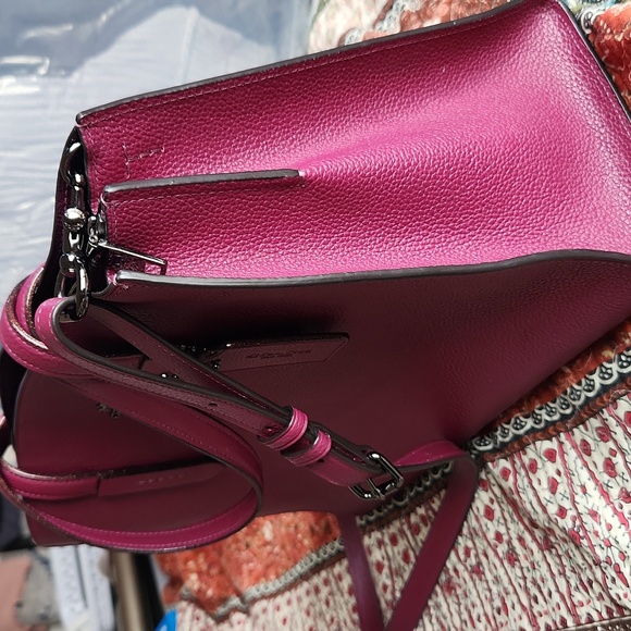 Coach Charlie Carryall - Picture 2 of 5